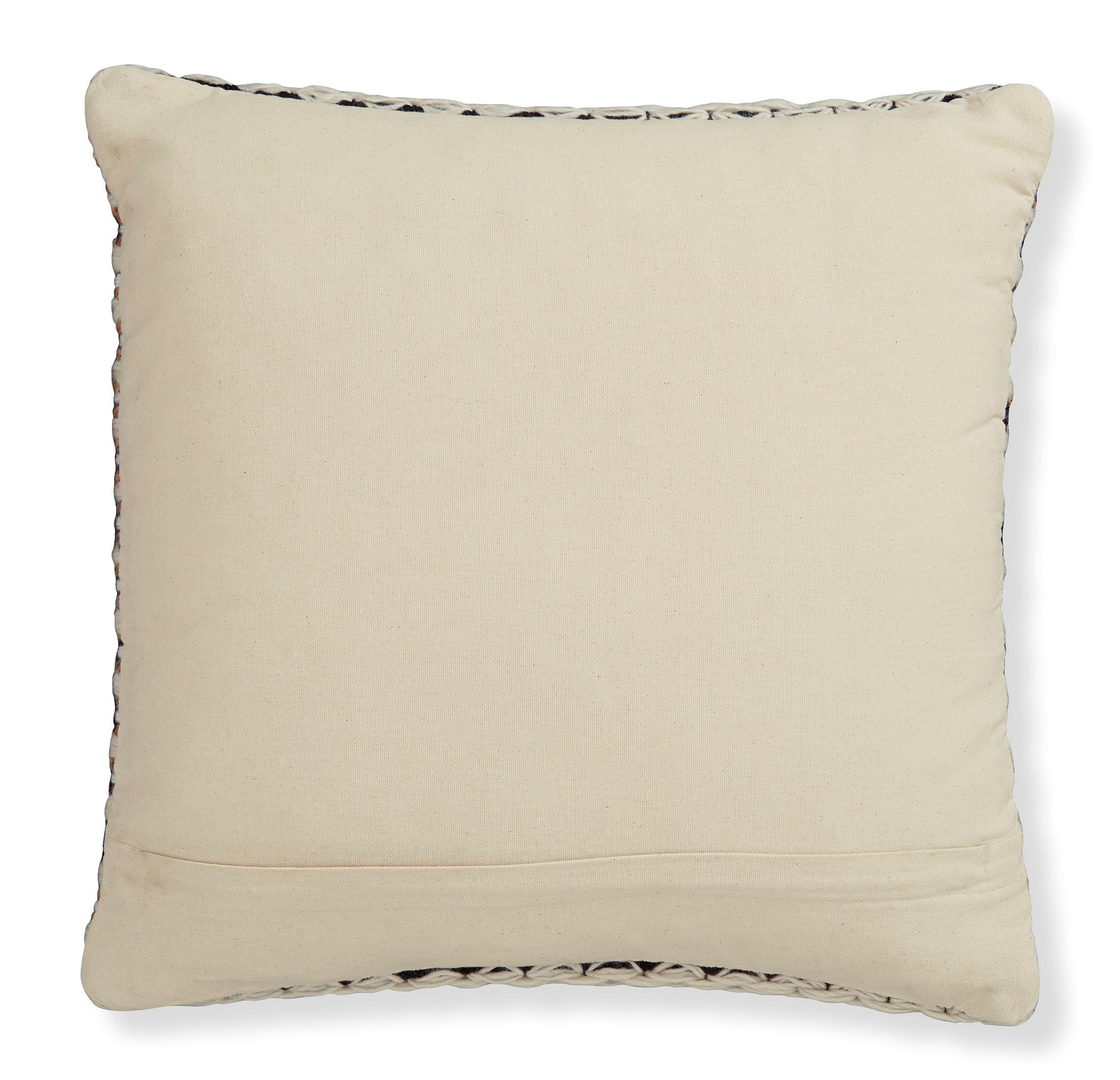 Nealington Pillow