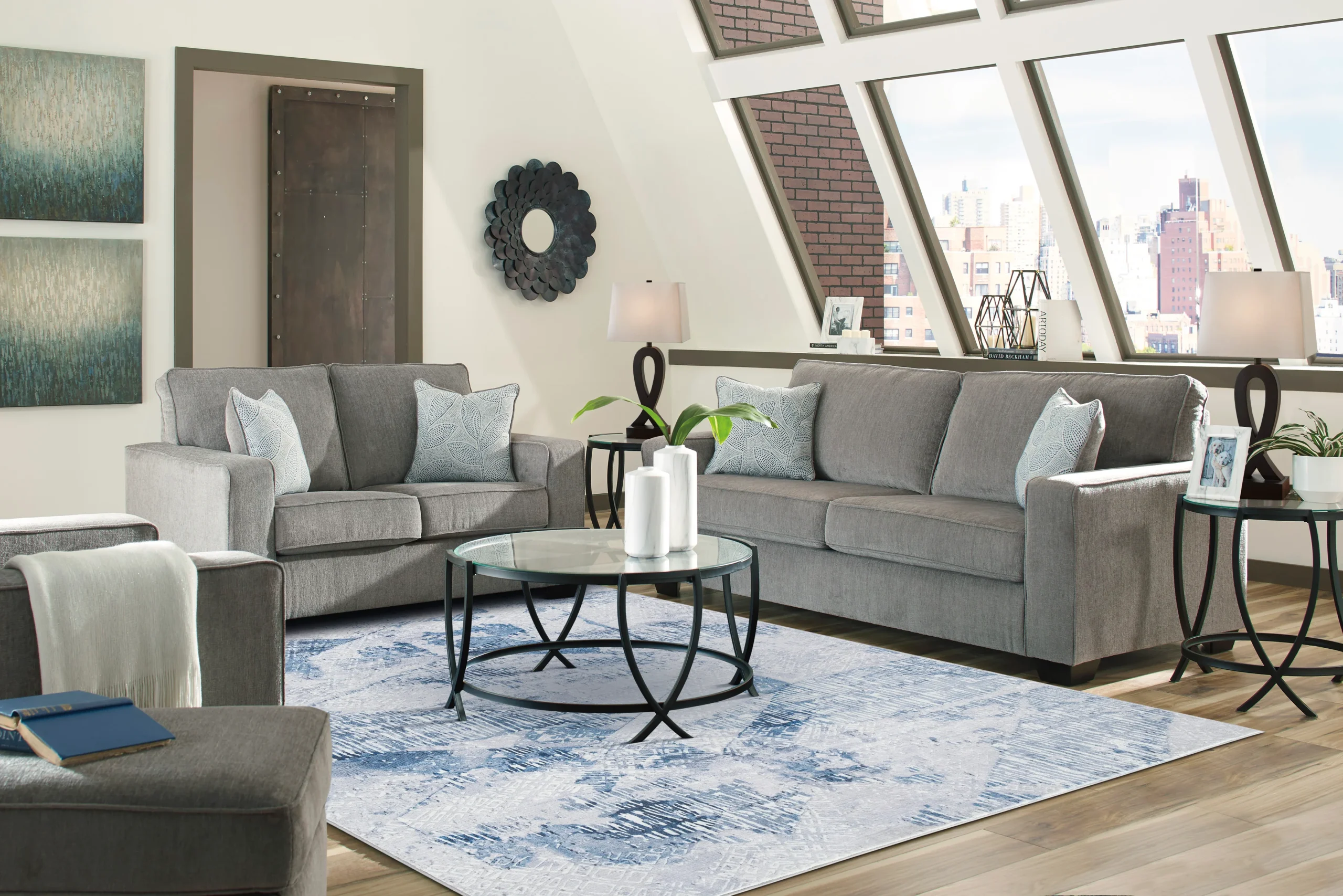 Altari Loveseat