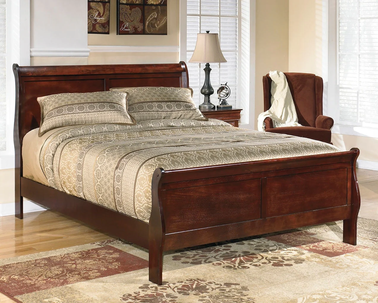 Ashley Alisdair Sleigh Bed