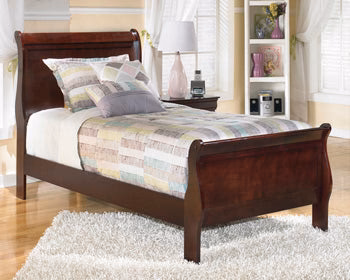 Ashley Alisdair Sleigh Bed
