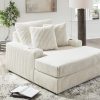 Lindyn Chaise
