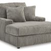 Lindyn Chaise