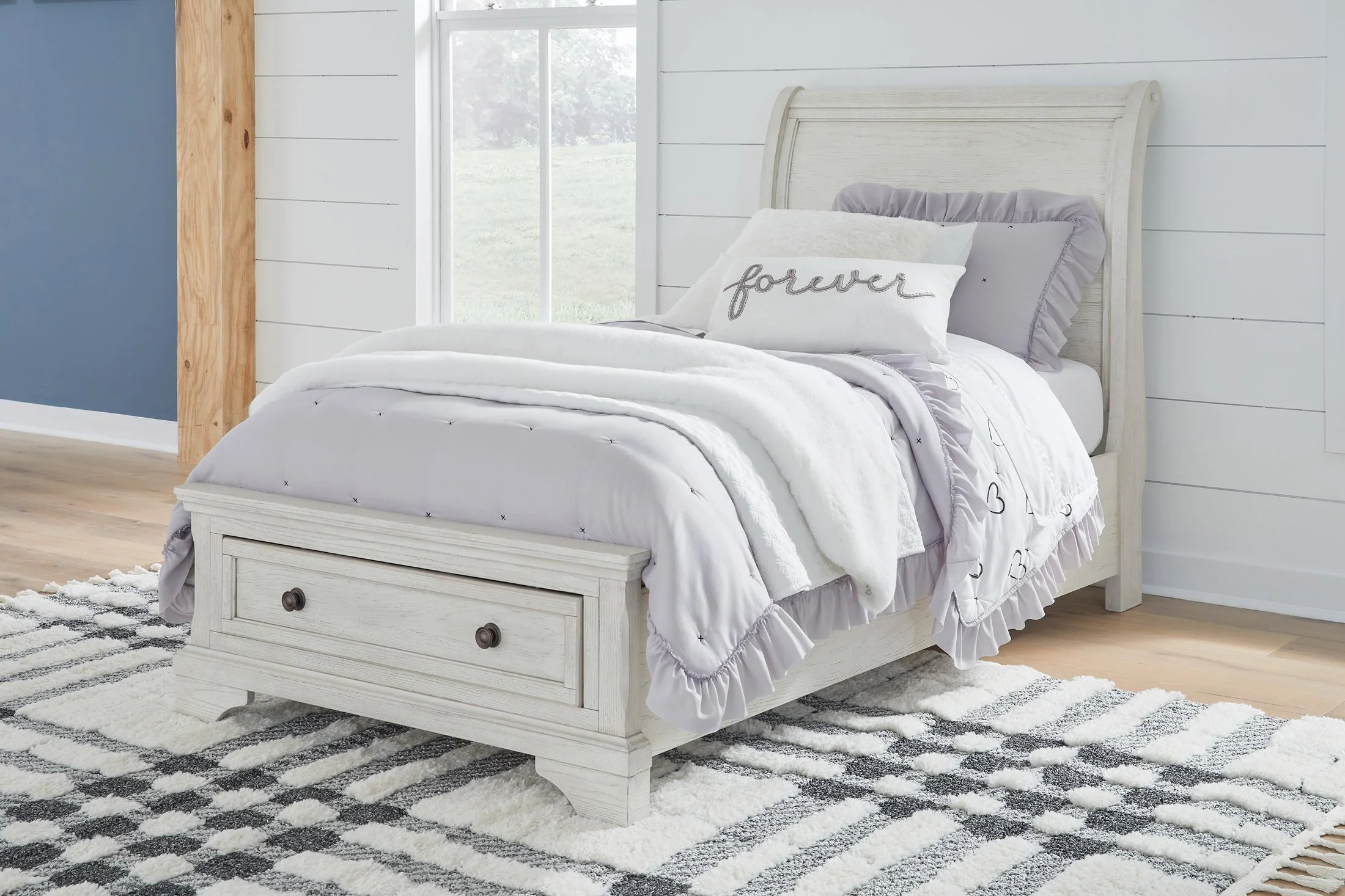 Robbinsdale Sleigh Bed with 2 Storage Drawers