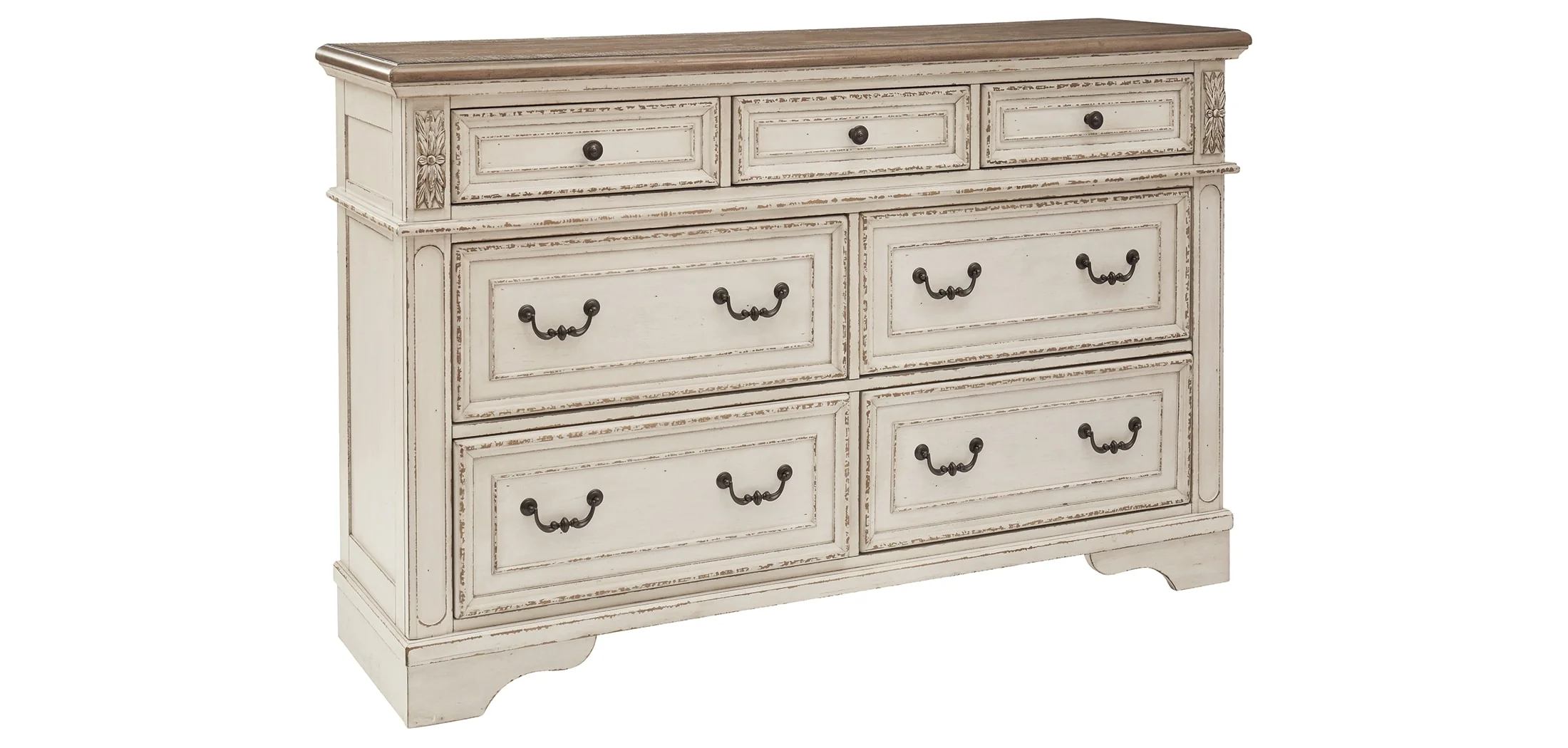 Realyn 7-Drawer Dresser