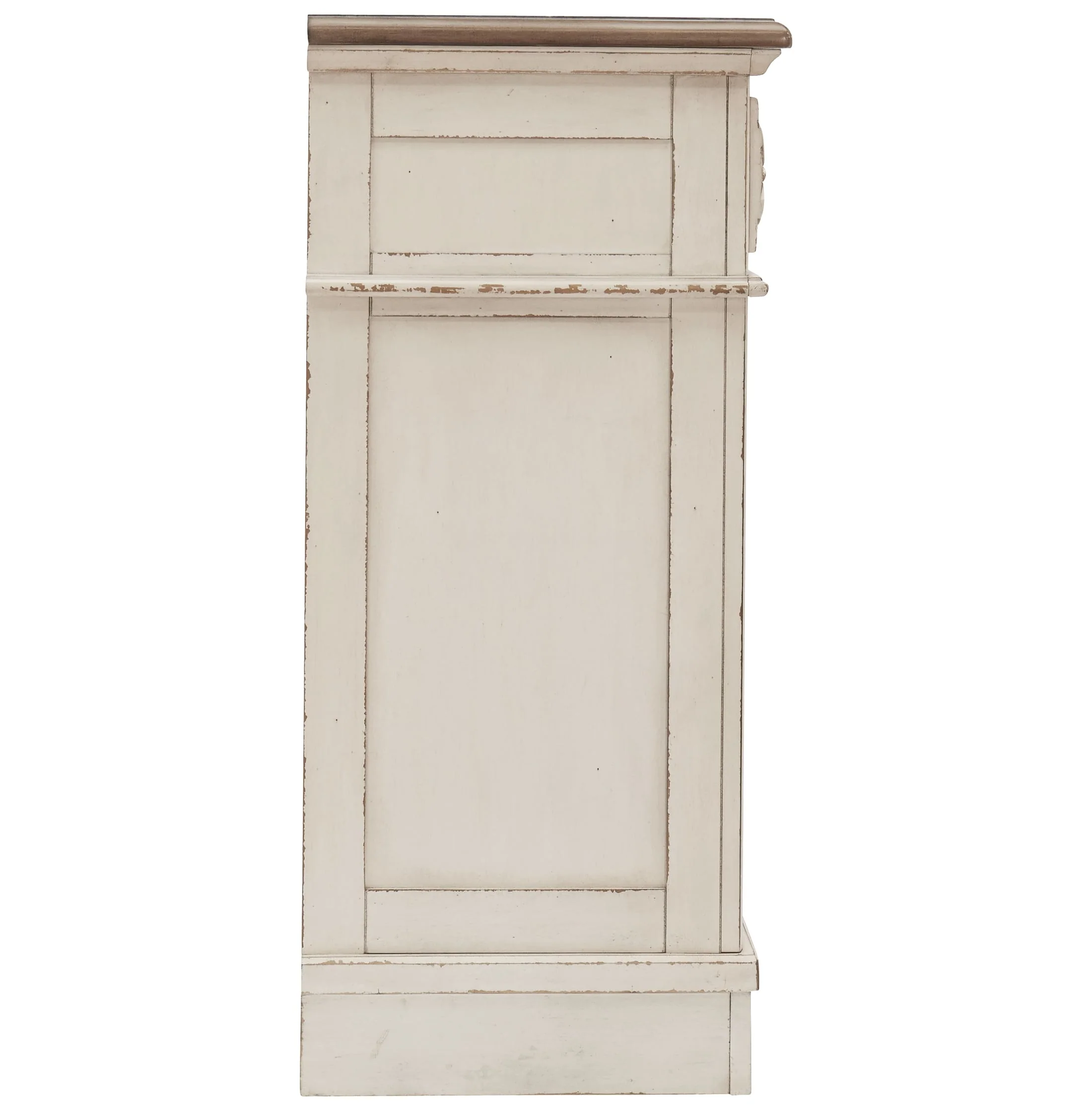 Realyn 7-Drawer Dresser