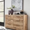 Hyanna Dresser