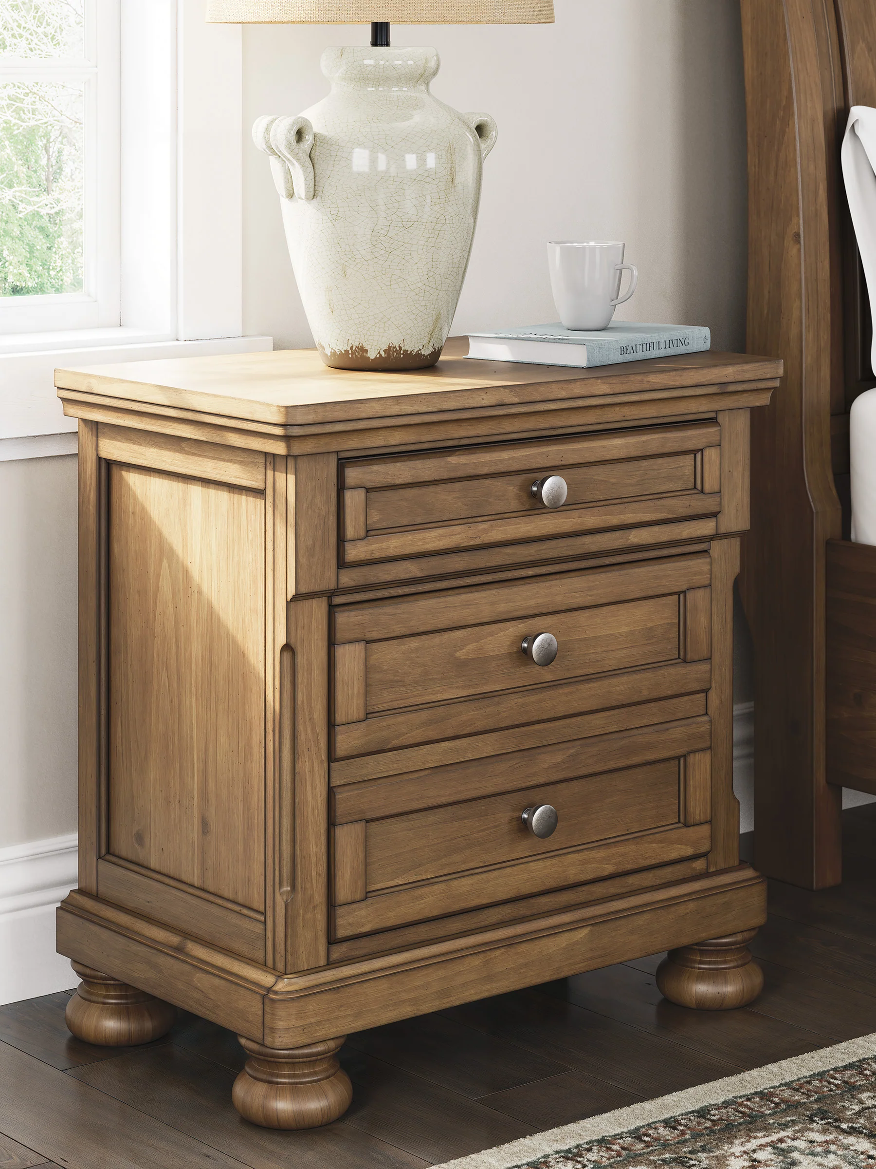 Vandenmore Nightstand