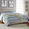 Dolante Queen Upholstered Bed