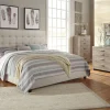 Dolante Queen Upholstered Bed