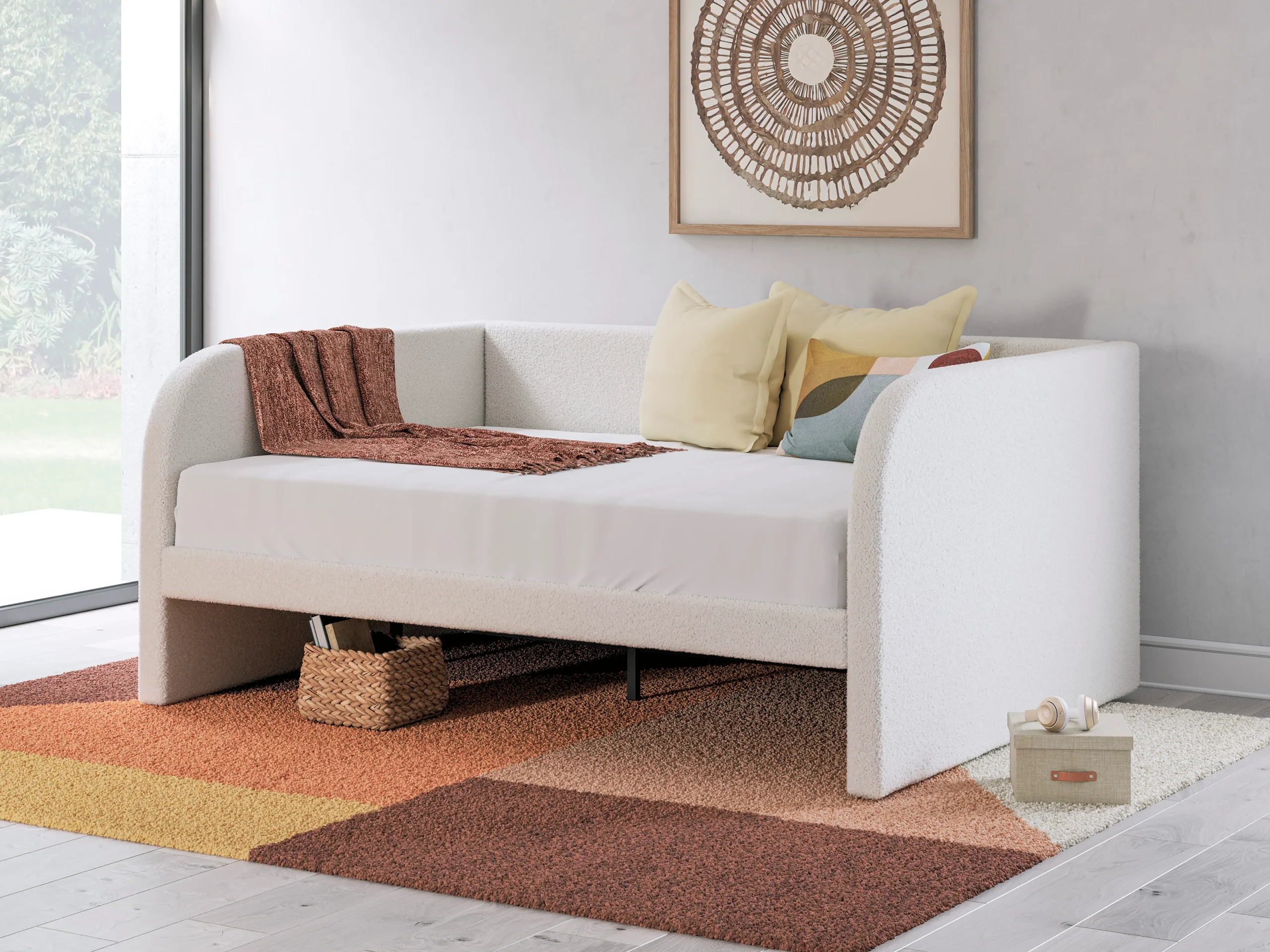 Shapella Upholstered Day Bed