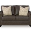 Roxmere Loveseat