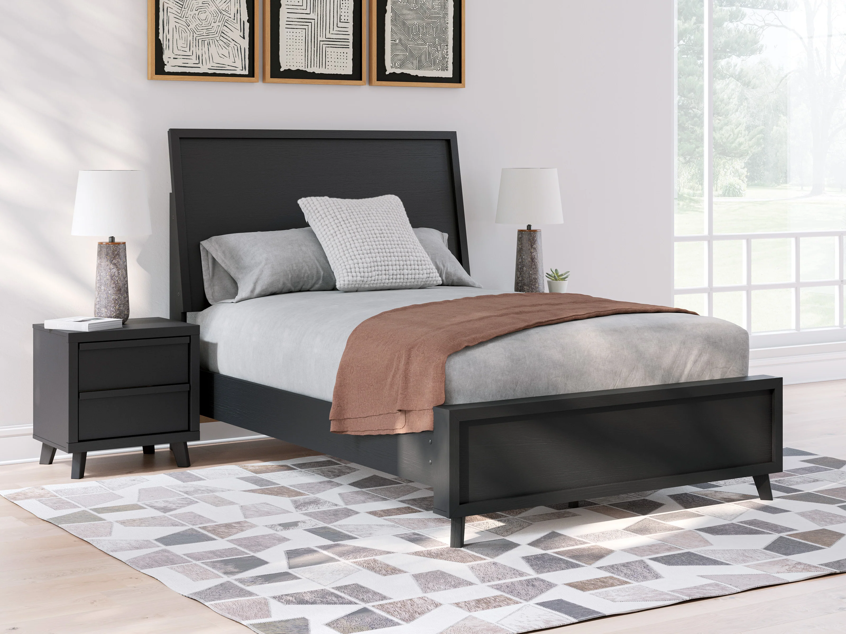 Ashley Danziar Panel Bed with Framed Panel Footboard