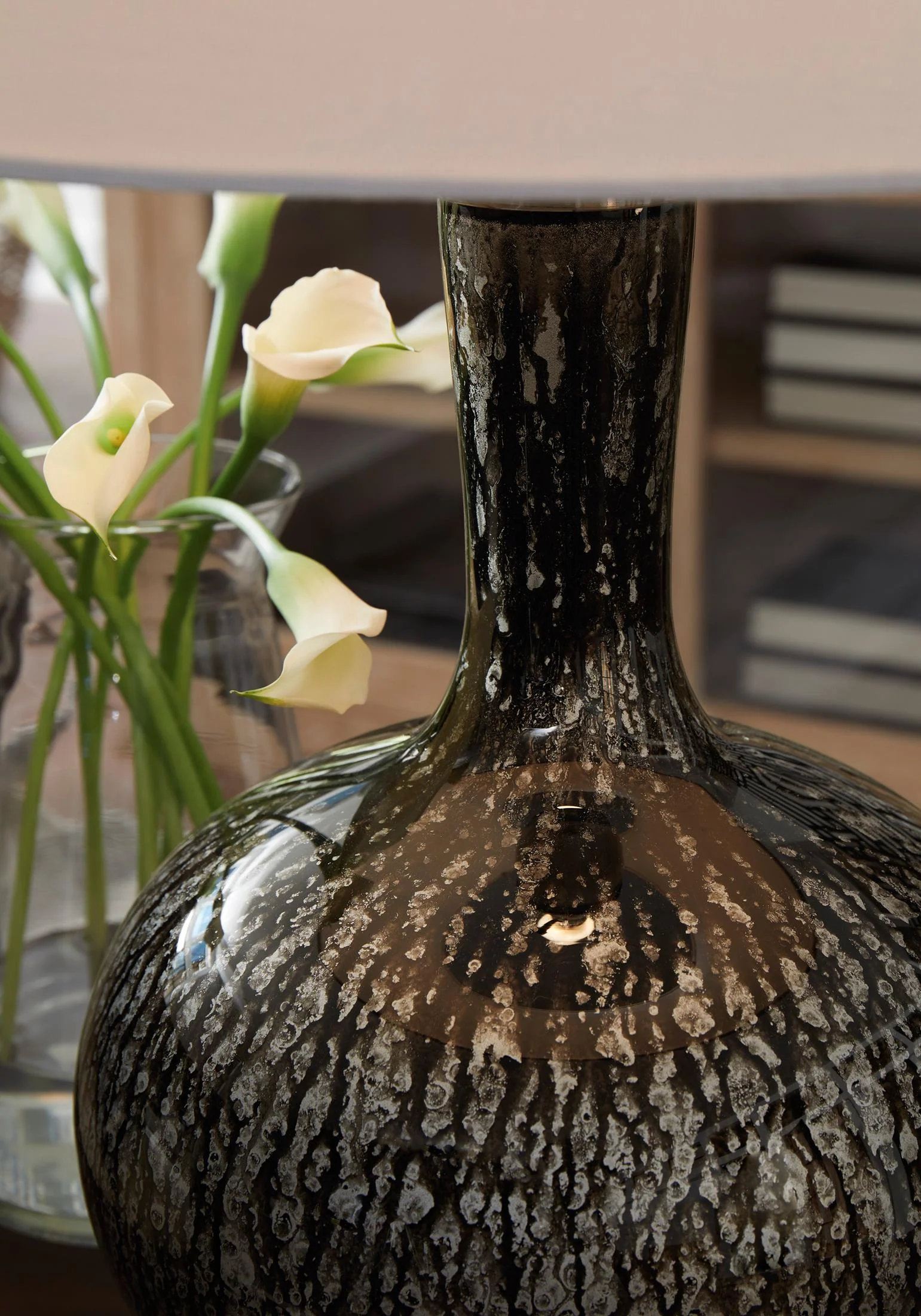 3433-tenslow-table-lamp-3.webp Tenslow Table Lamp
