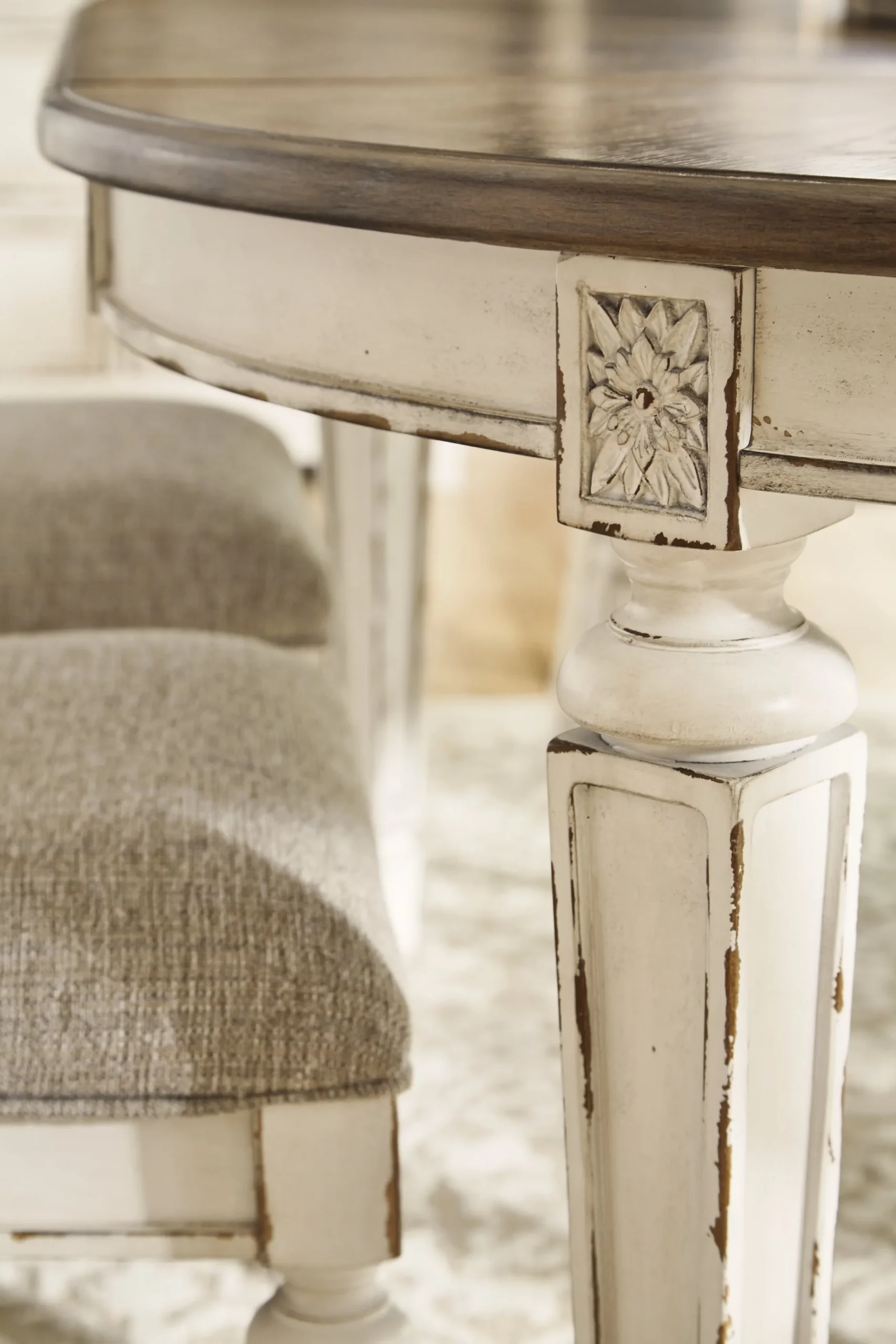 Realyn Round Dining Extension Table