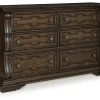 Maylee Dresser