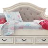 Realyn Twin Daybed with 1 Large Storage Drawer
