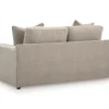 Maxton Heights Loveseat