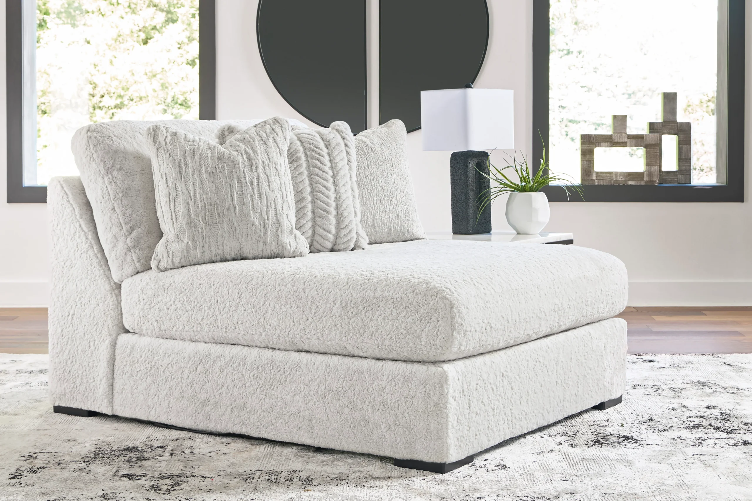Snodoodle Oversized Armless Chaise