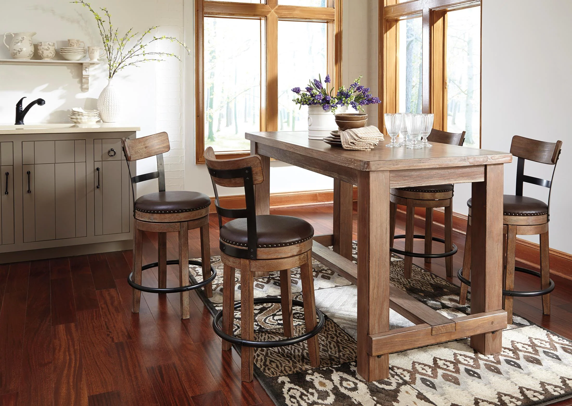 Pinnadel Counter Height Bar Stool (Set of 2)