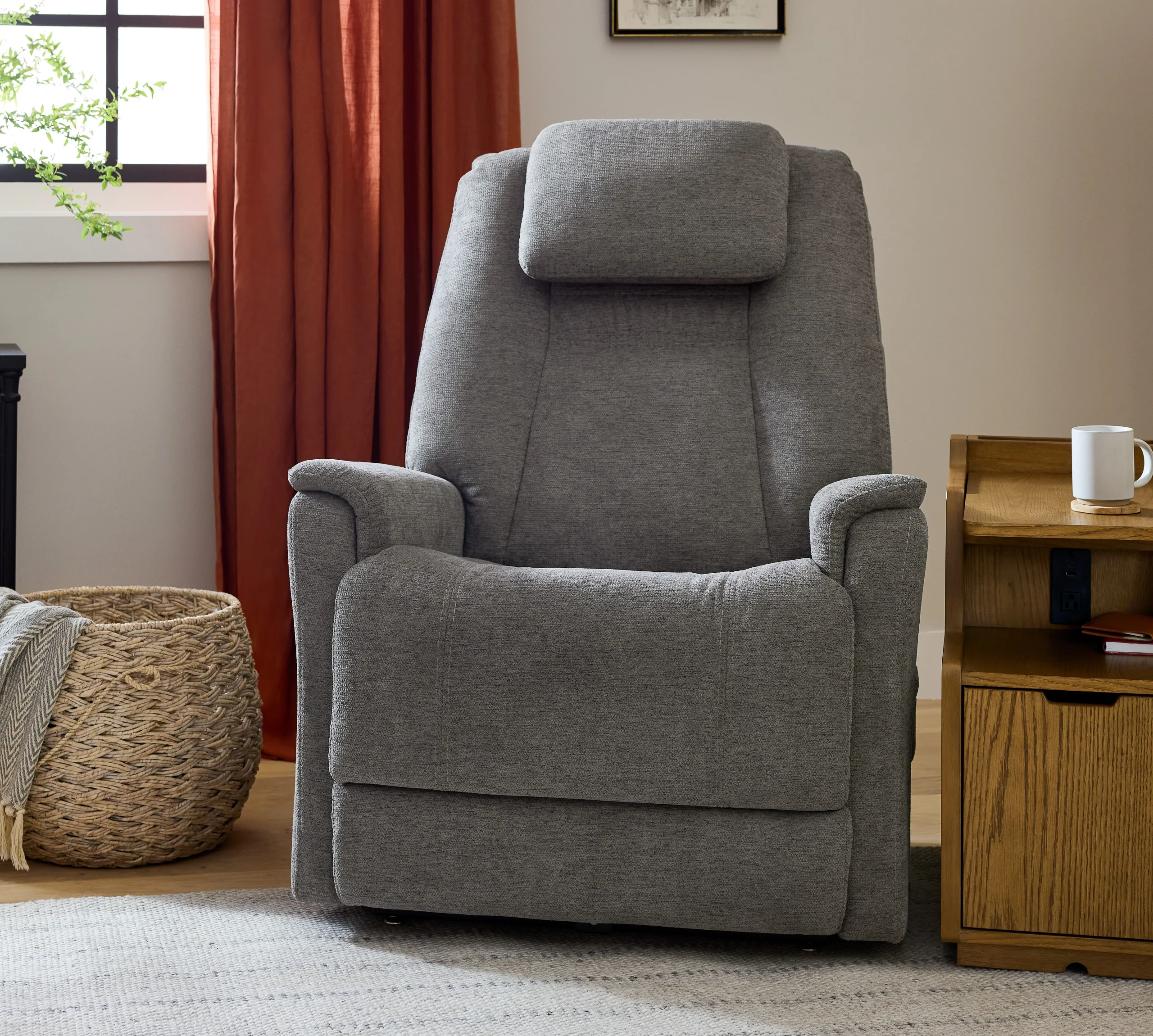 4066-zecliner-model-3-power-lift-recliner-1.webp Zecliner Model 3+ Power Lift Recliner