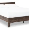 4101-calverson-panel-platform-bed-1.webp Calverson Panel Platform Bed