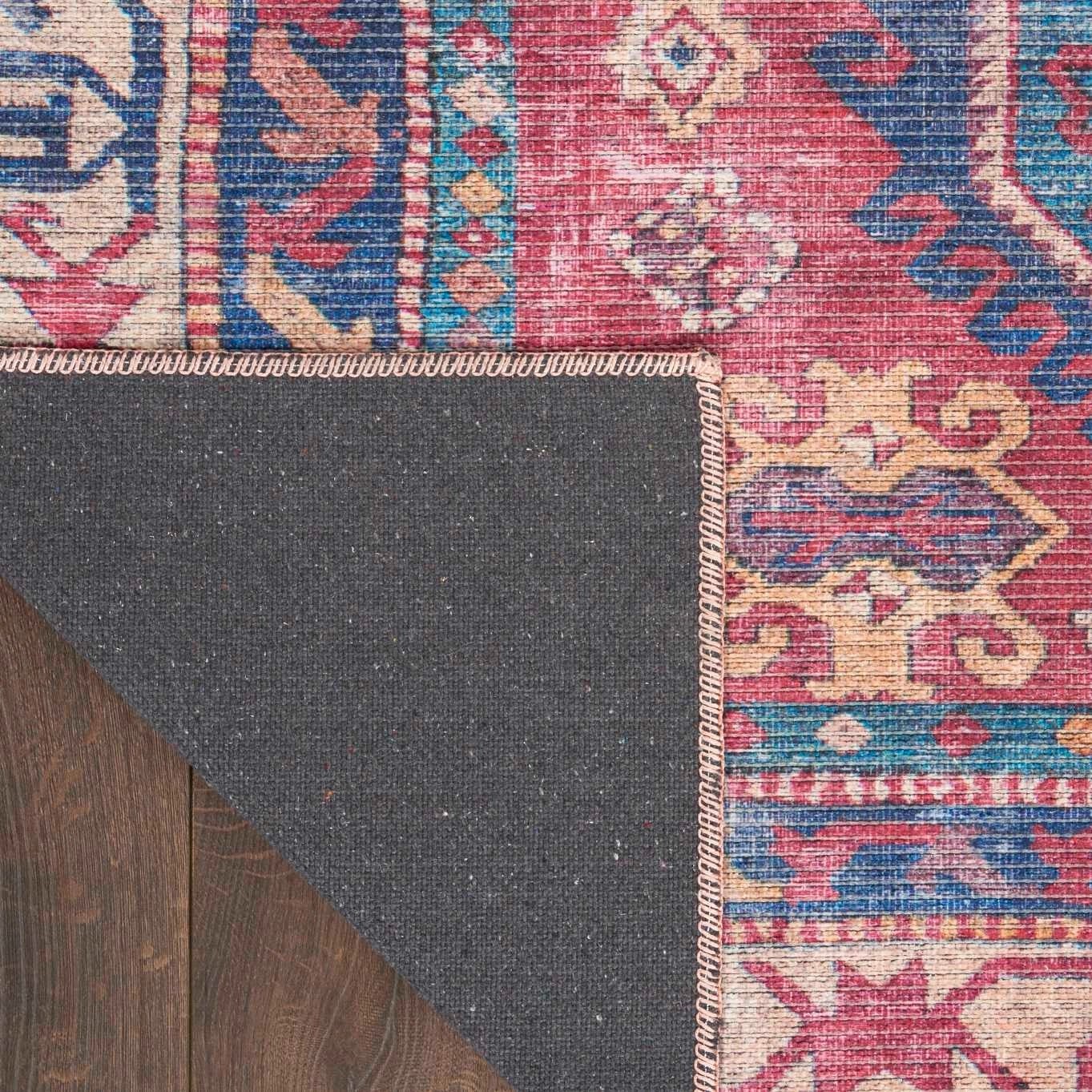 NC1 7'10" x 9'10" Washable Rug