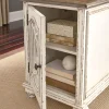 Realyn Chairside End Table
