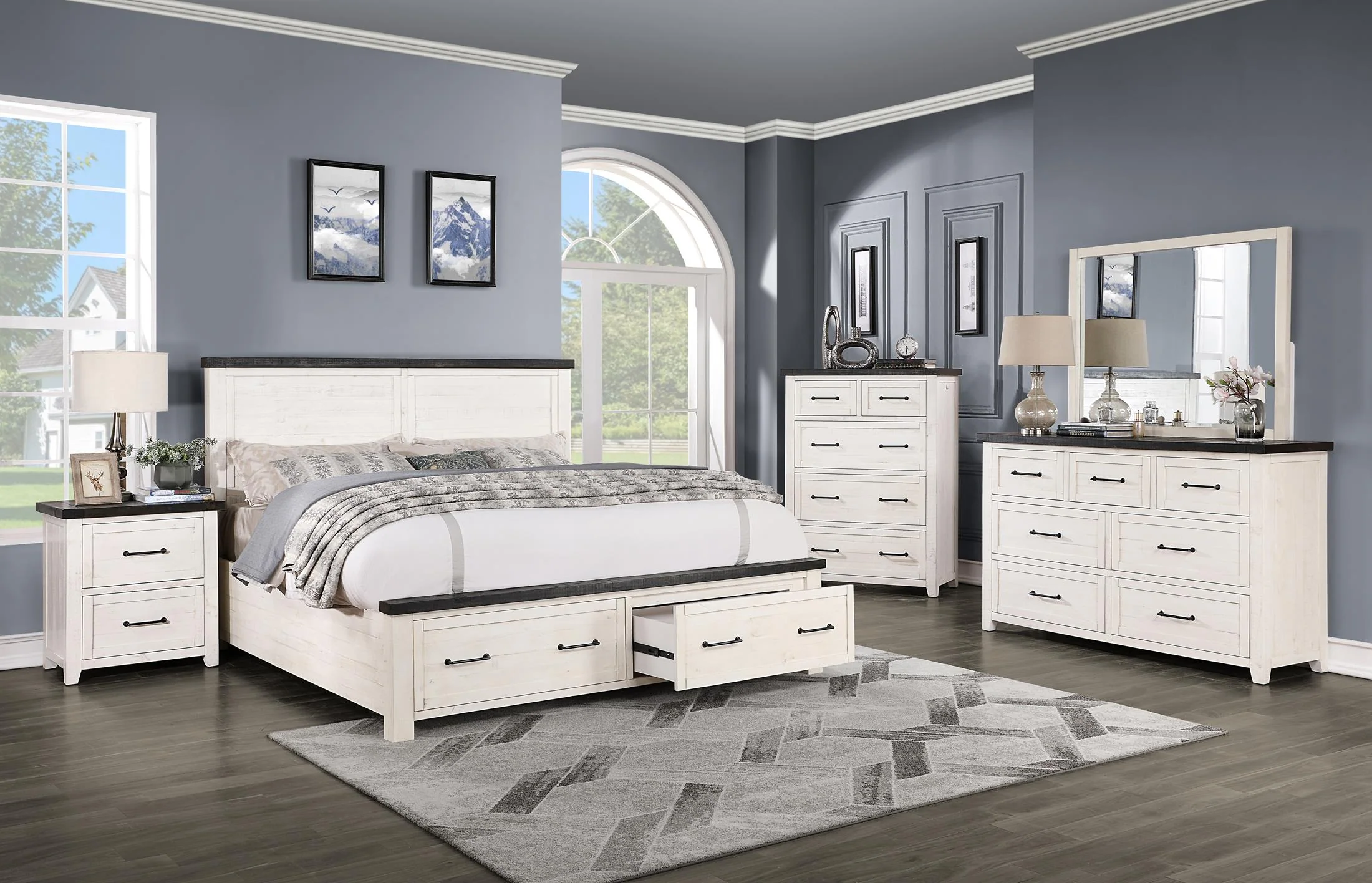 Manadal 5-piece  Storage Bedroom