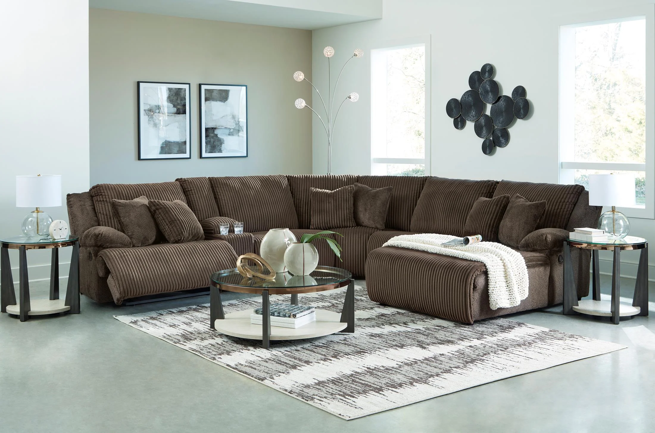 Top Tier Right-Facing 6-Piece Reclining Console Sectional with Chaise
