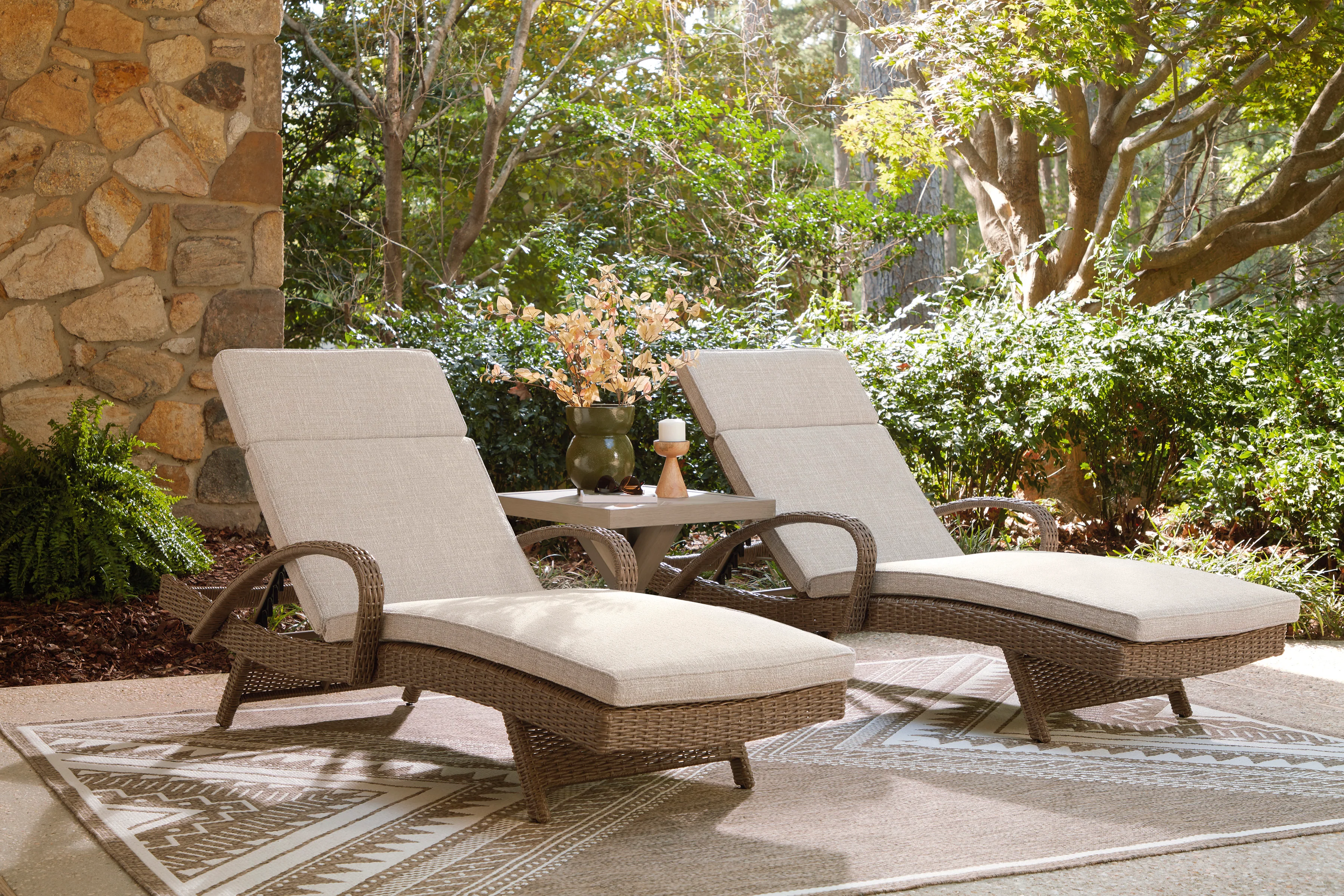 Revare Beach Chaise Lounge with Cushion