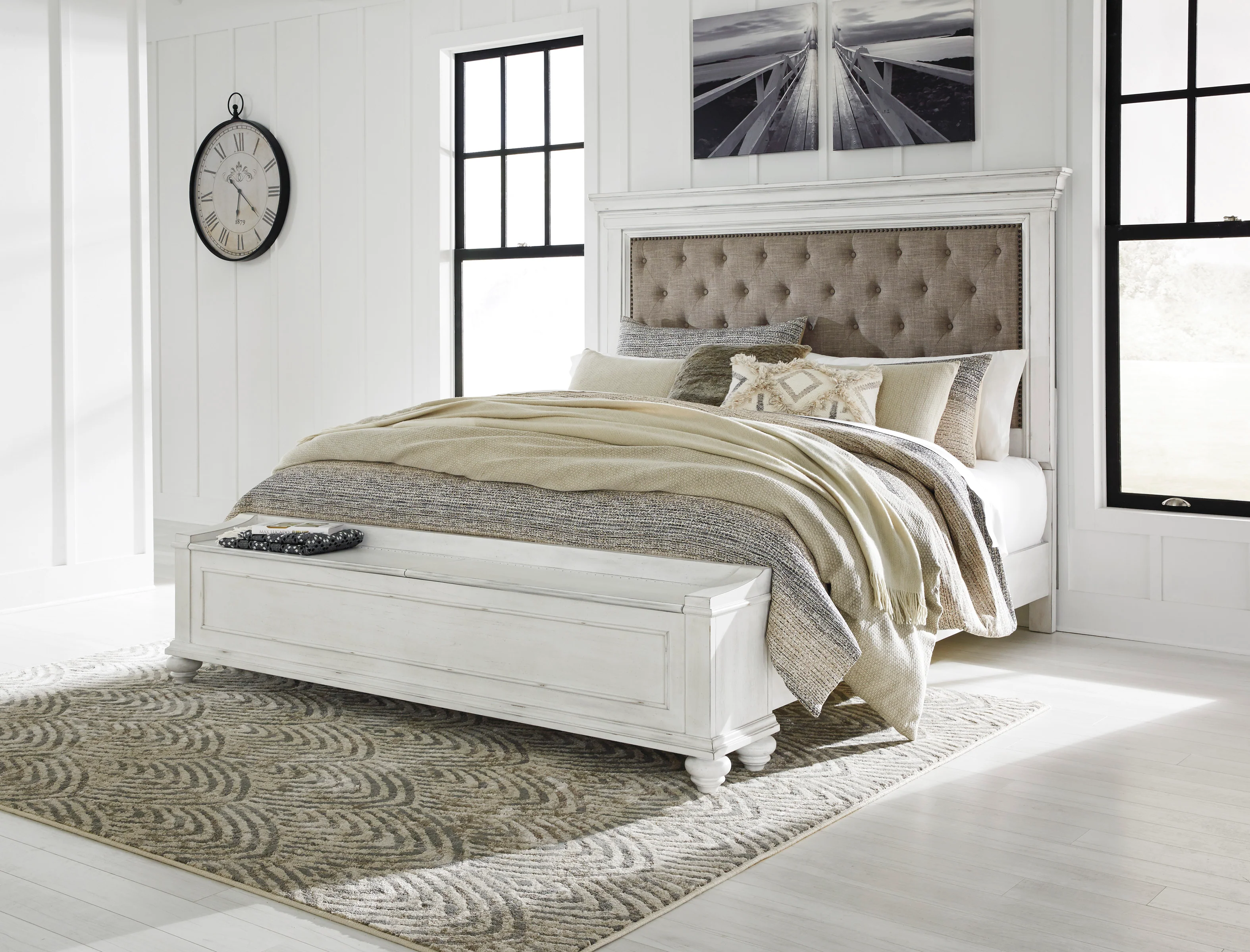 5113-kanwyn-upholstered-panel-storage-bed-2.webp Kanwyn Upholstered Panel Storage Bed