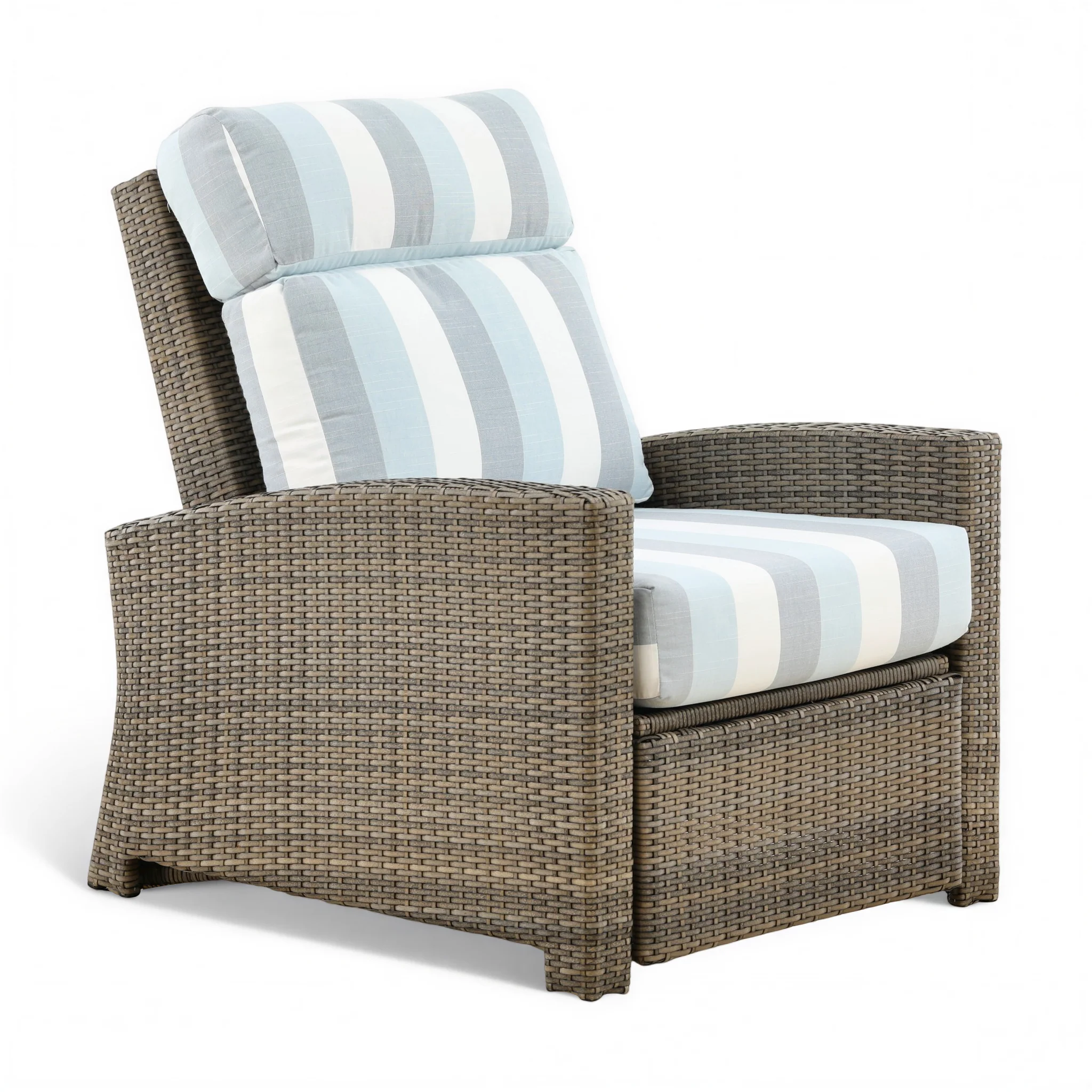 Universal Collection Outdoor Patio Recliner with Cushion