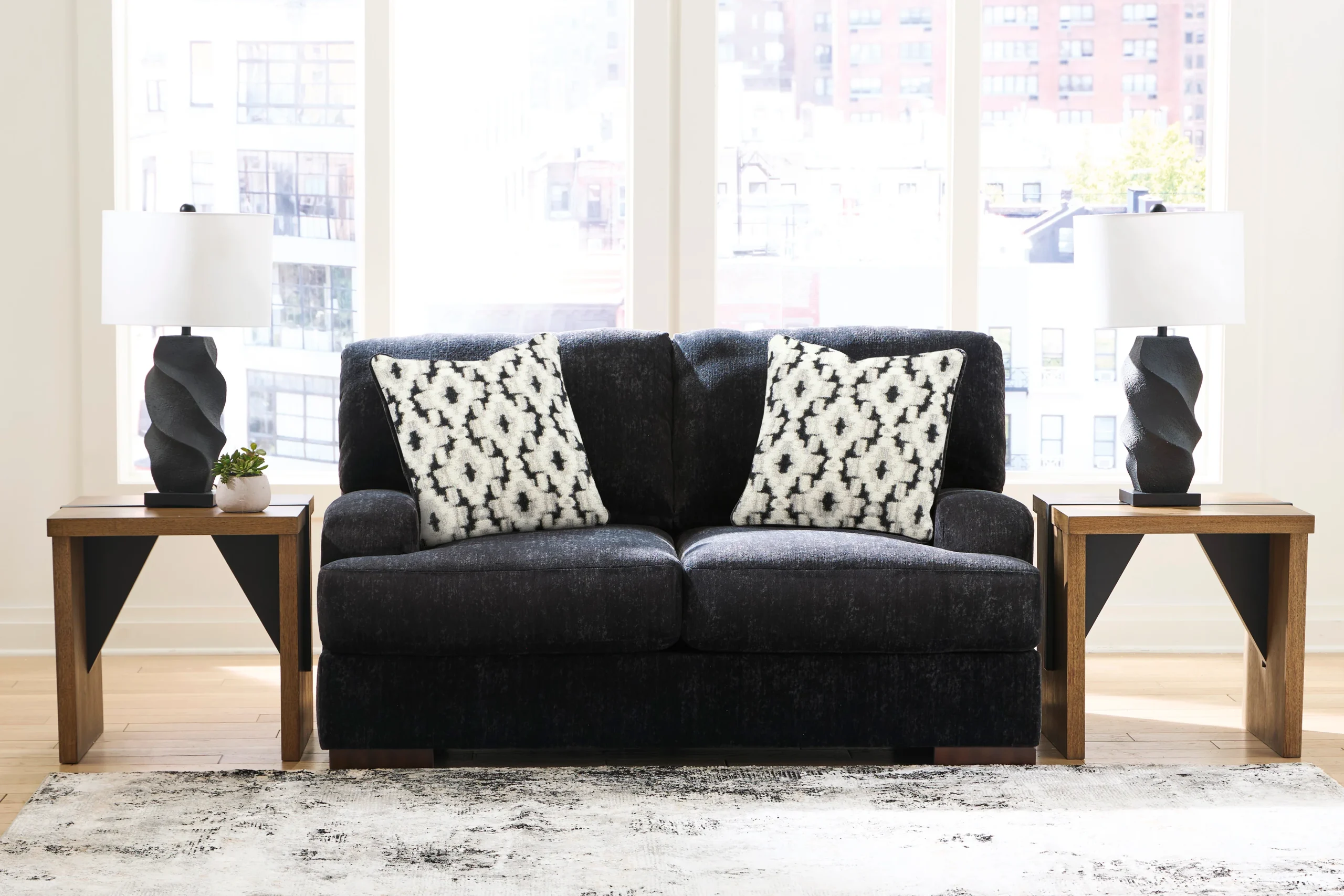 Whitmore Manor Loveseat
