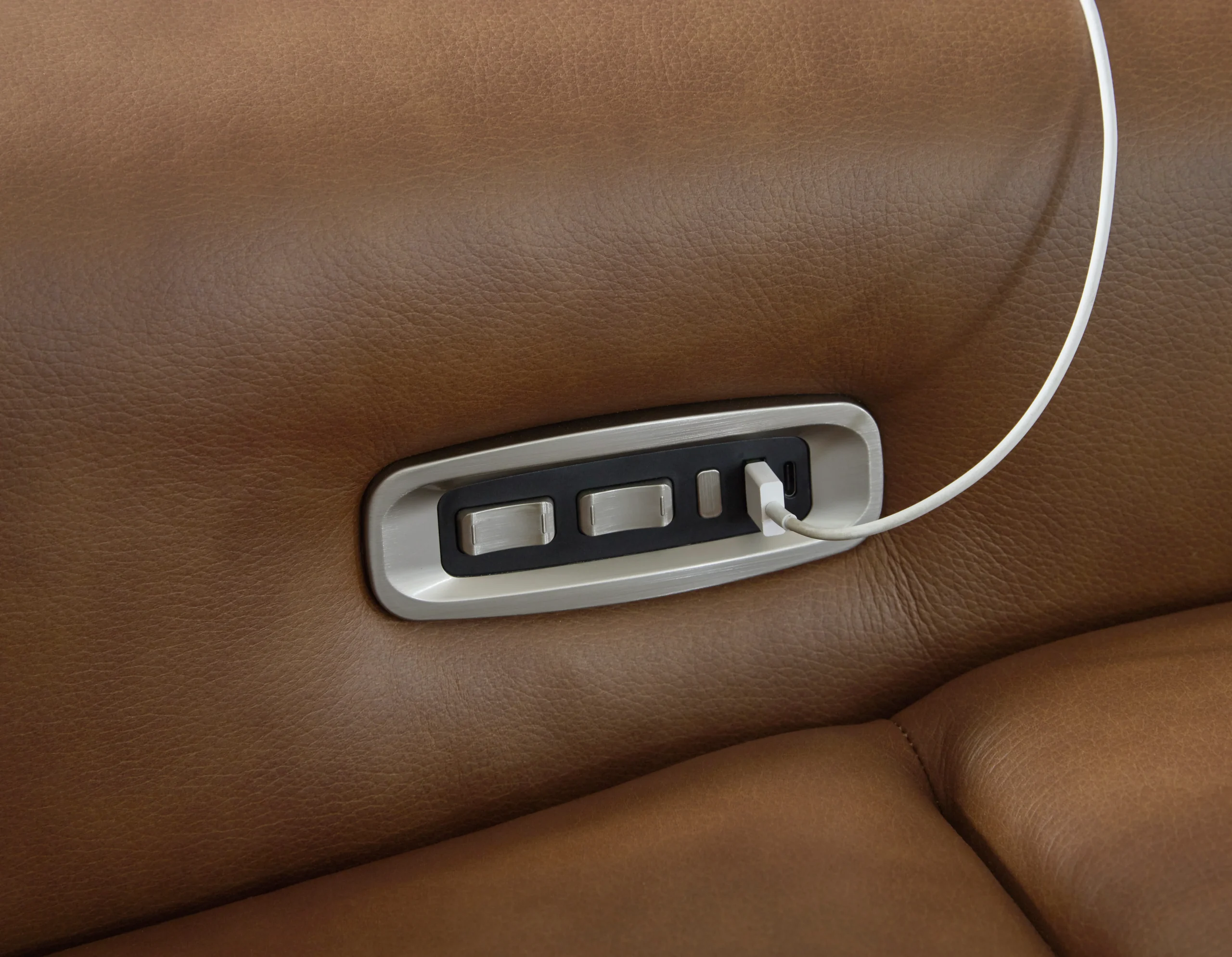 Rally-Up 6-Piece Power Reclining Sectional with Console