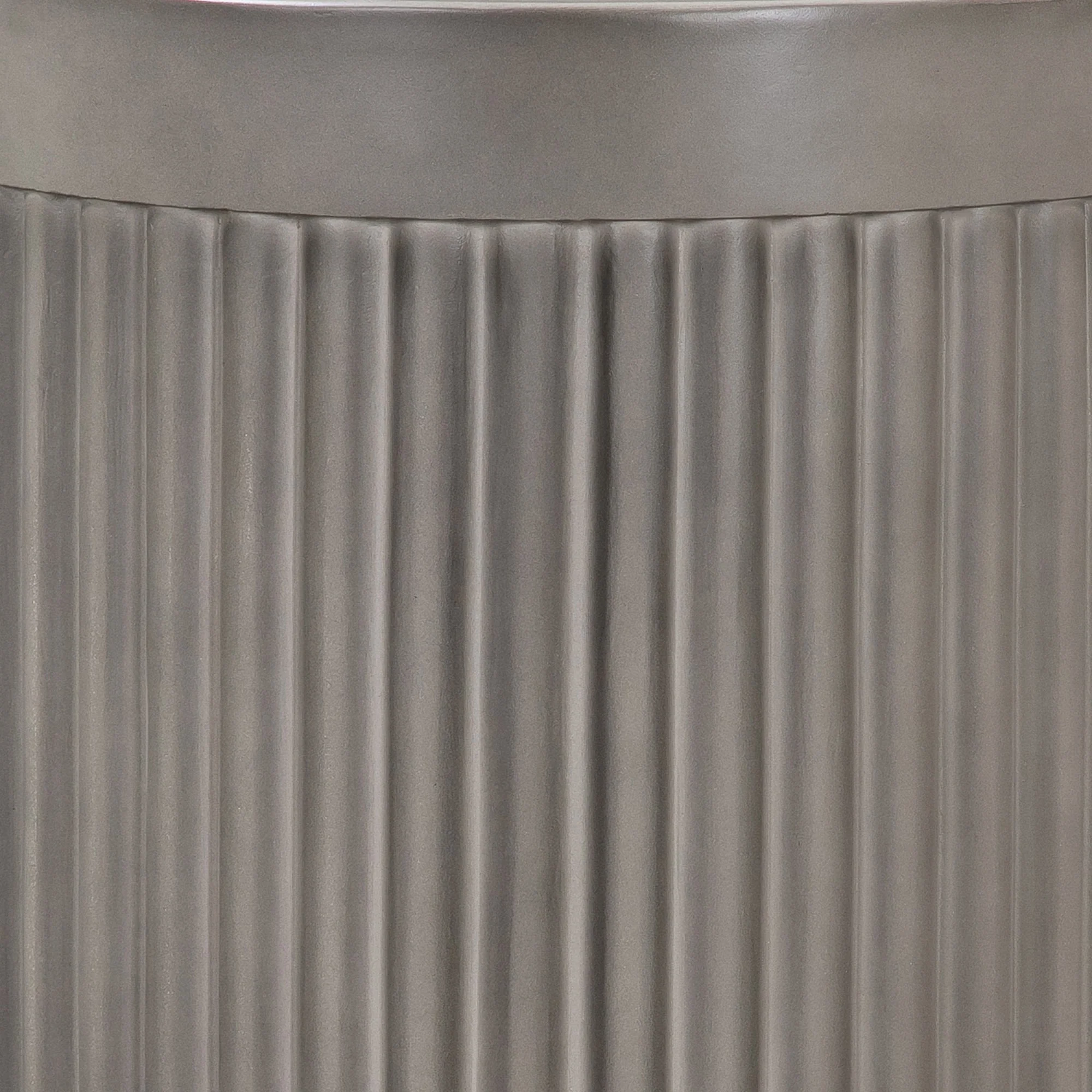 Wave Round Indoor/Outdoor End Table Stool