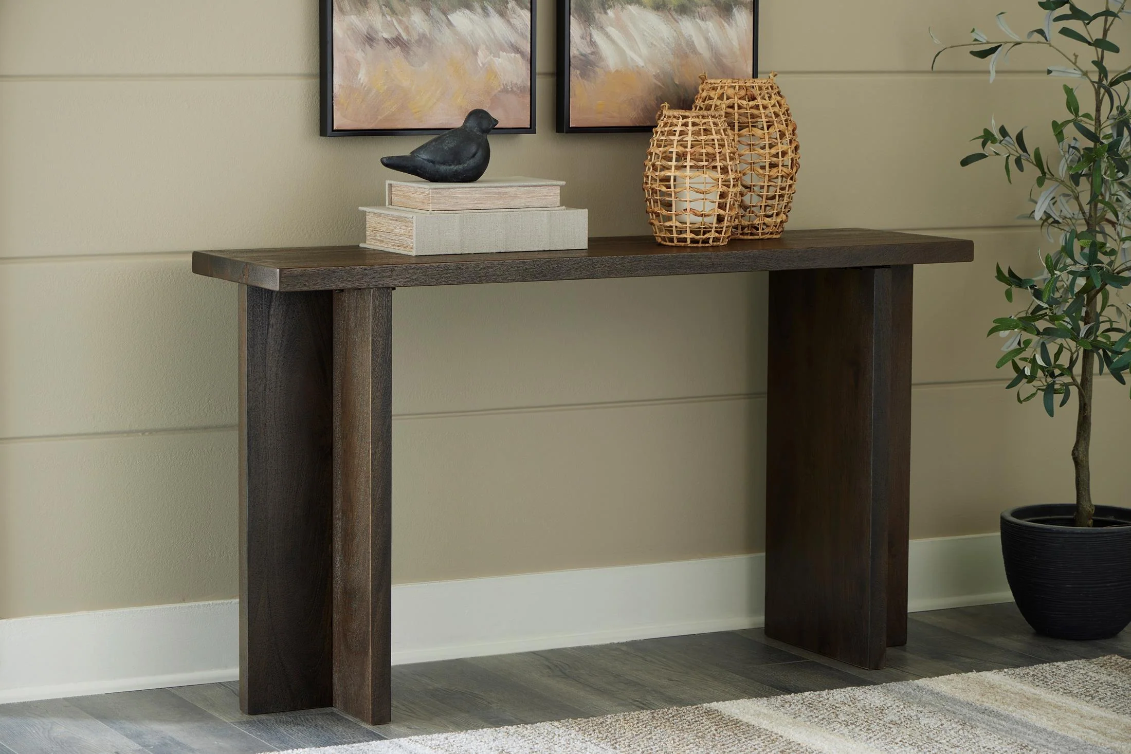 Jalenry Sofa Table